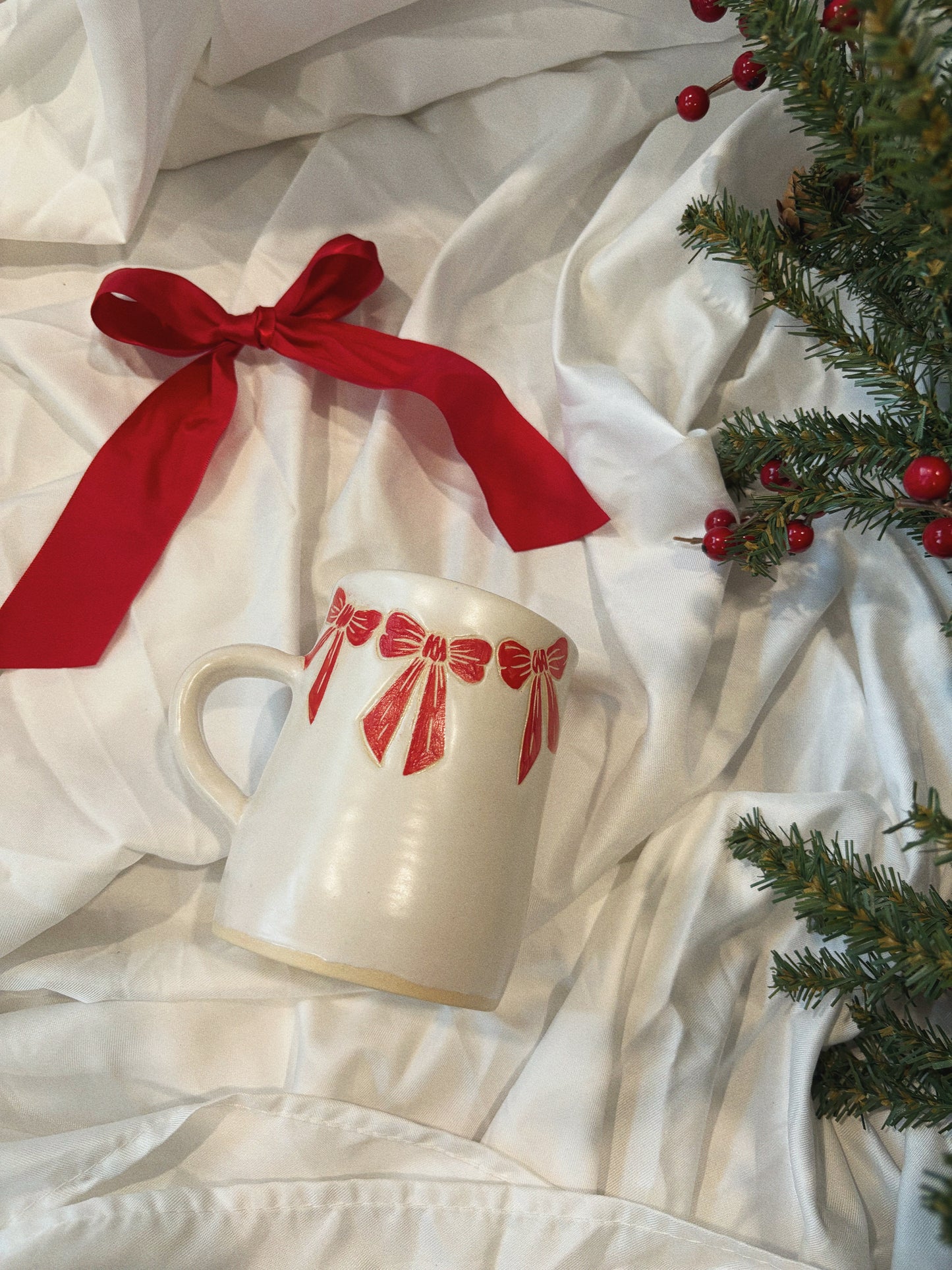 Bow Garland Mug